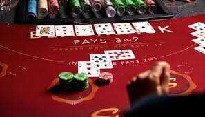 Dasbor promosi ayo788 menampilkan cashback mingguan, bonus referral, dan kalender turnamen